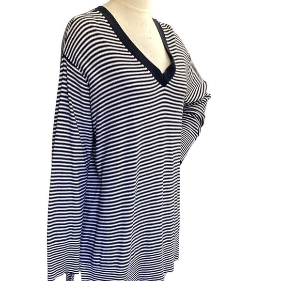 Tommy Hilfiger Striped V-Neck Pullover Sweater Sz XXL Navy/White 140R - Picture 4 of 12
